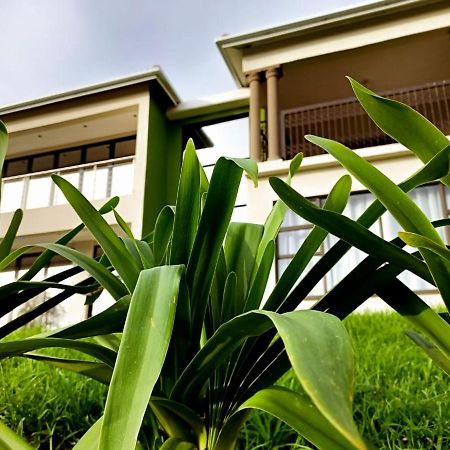 Uzuri Lifestyle Villa Port Saint John's ภายนอก รูปภาพ