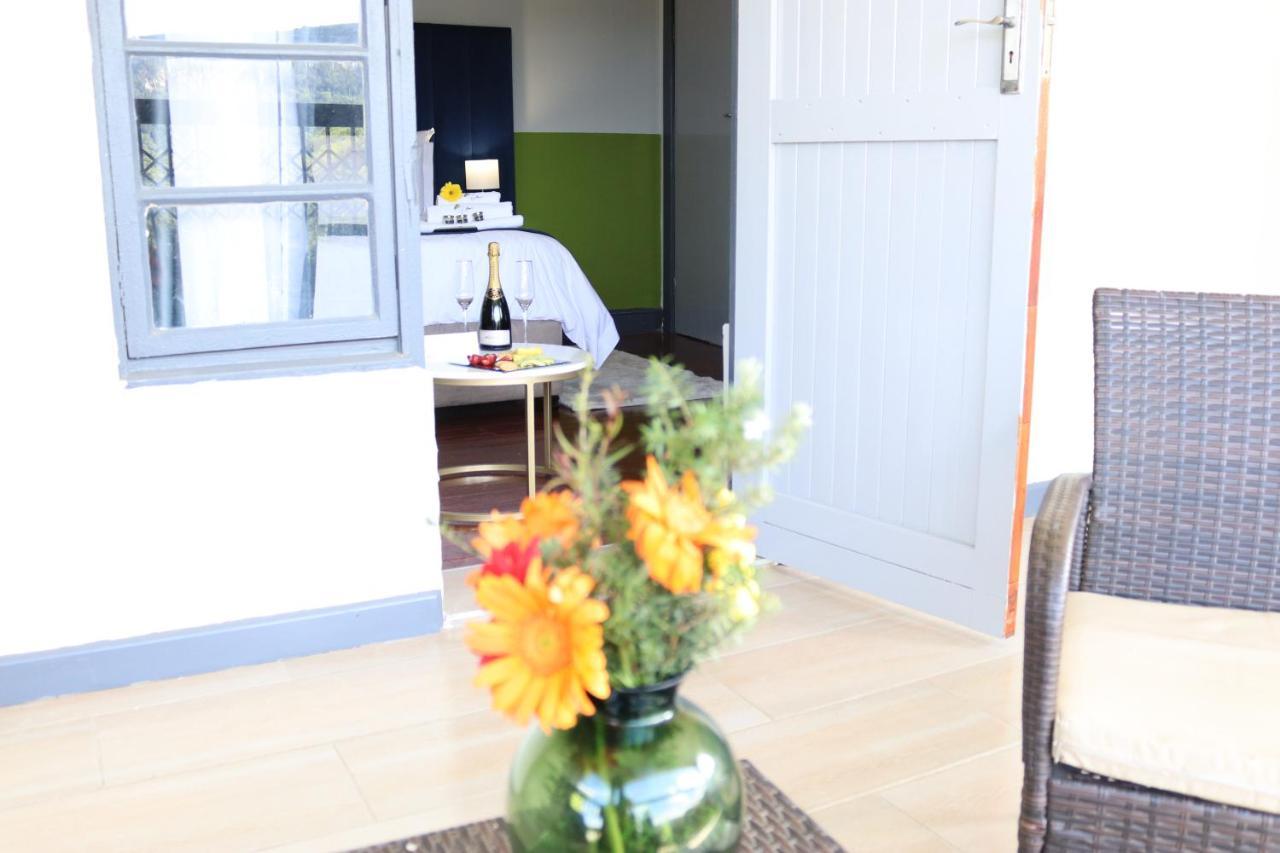 Uzuri Lifestyle Villa Port Saint John's ภายนอก รูปภาพ